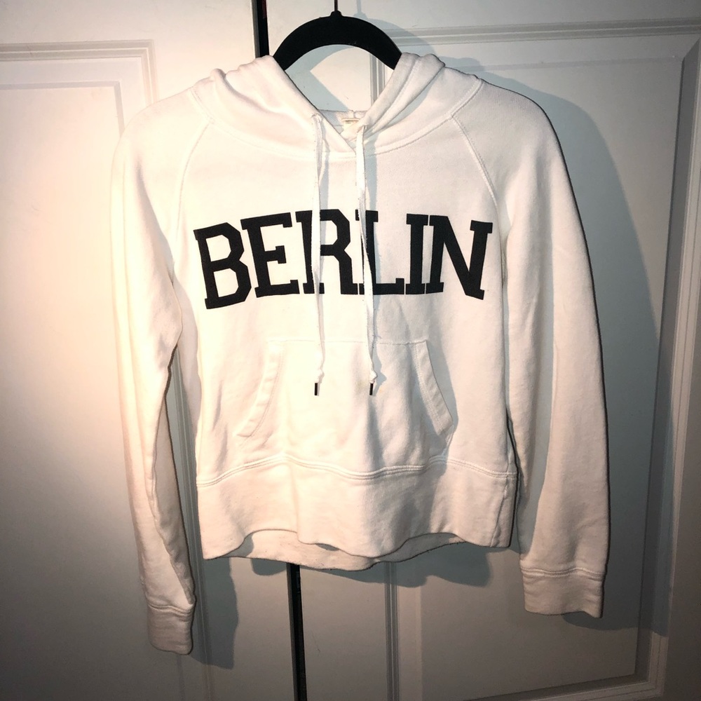 Sweatshirt